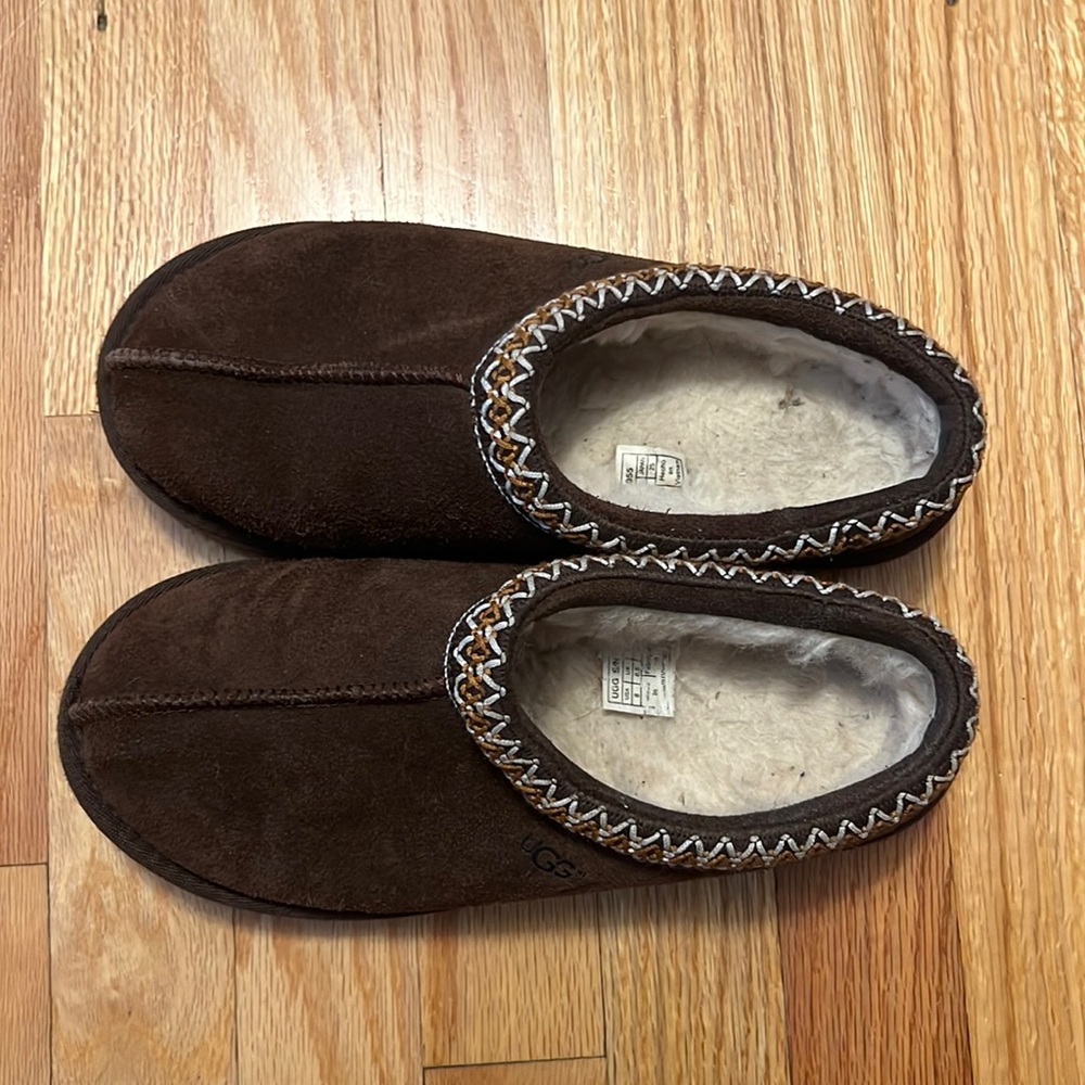 UGG Tasman